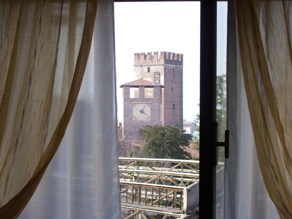 La Boheme Bed & Breakfast เวโรนา ห้อง รูปภาพ
