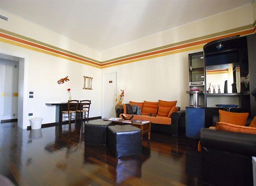 La Boheme Bed & Breakfast เวโรนา ภายนอก รูปภาพ