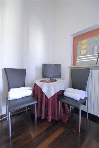 La Boheme Bed & Breakfast เวโรนา ภายนอก รูปภาพ
